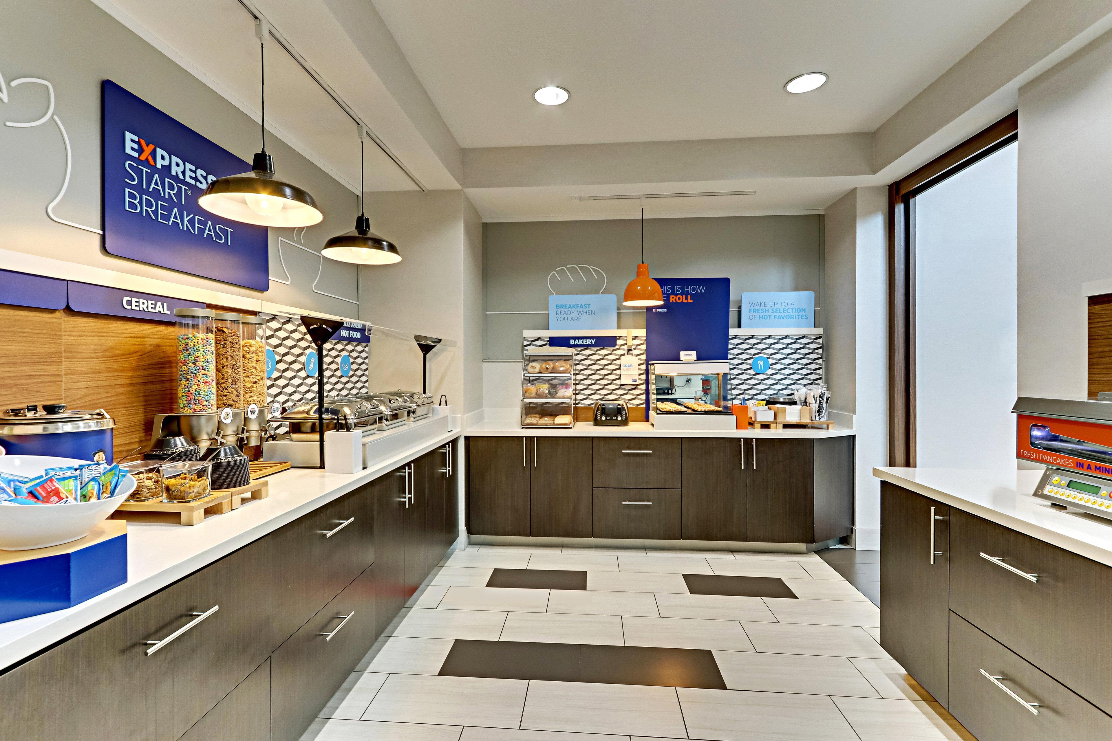 Holiday Inn Express Hotel And Suites Weatherford By Ihg Bagian luar foto