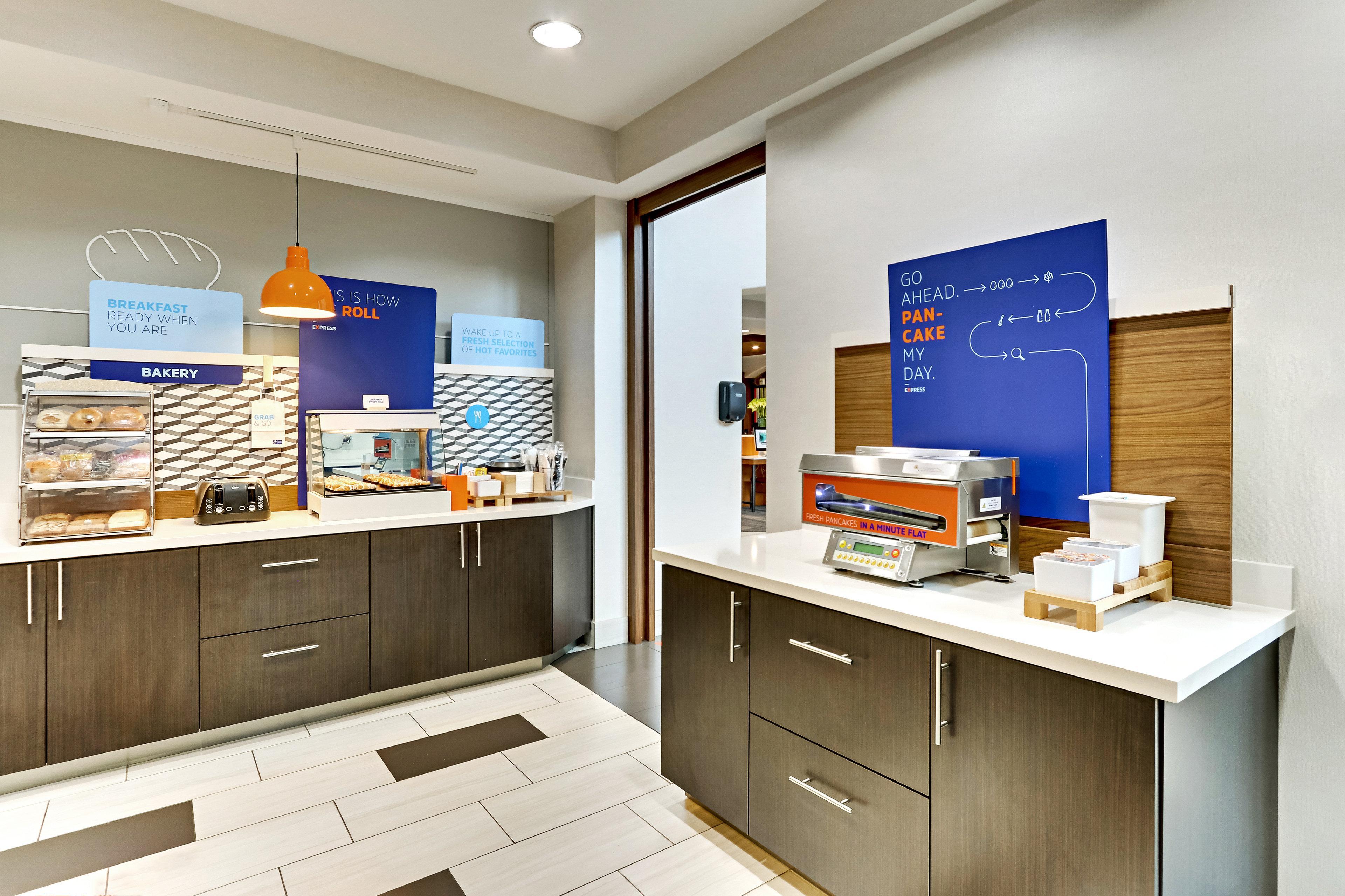 Holiday Inn Express Hotel And Suites Weatherford By Ihg Bagian luar foto