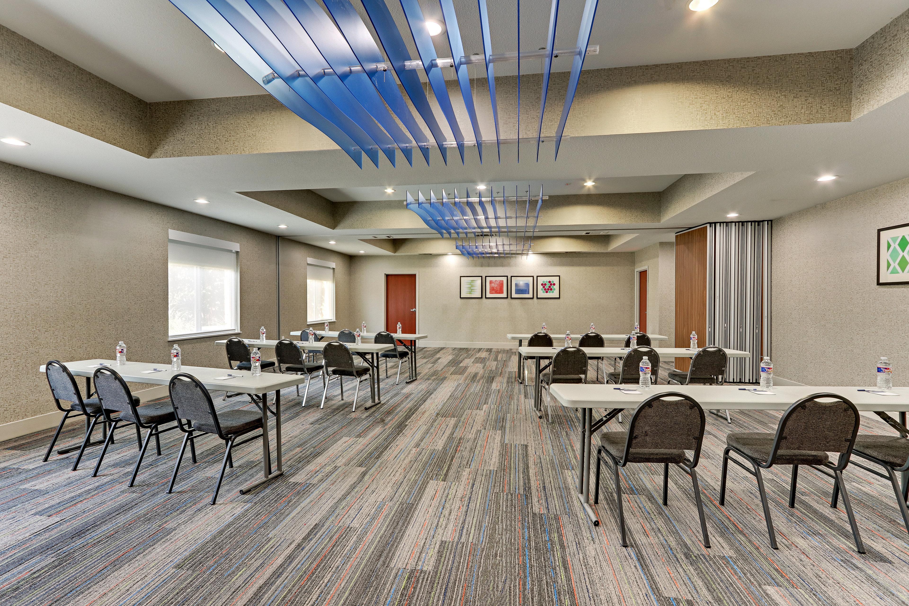 Holiday Inn Express Hotel And Suites Weatherford By Ihg Bagian luar foto